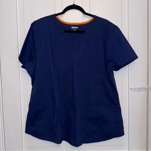 ✨scrubstar indigo scrub top✨